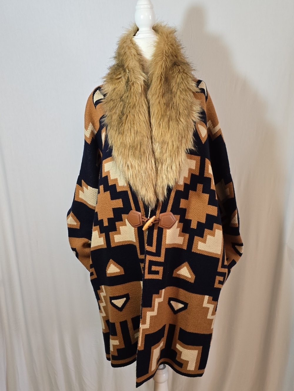 Aztec-Pattern Faux Fur Collar Knit Capeigan Coat in Blue & Tan